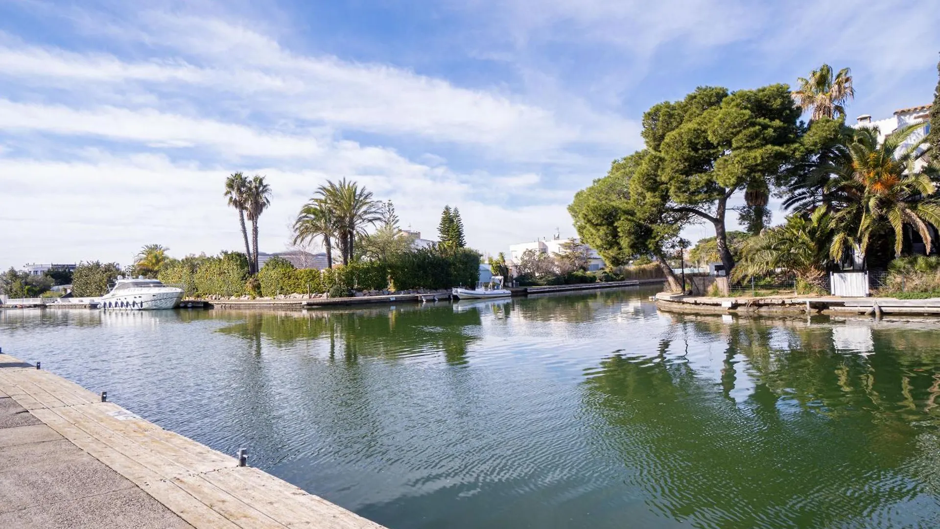 아파트 167-Apartamento En Empuriabrava Con Vistas Al Puerto- Empurialola 스페인