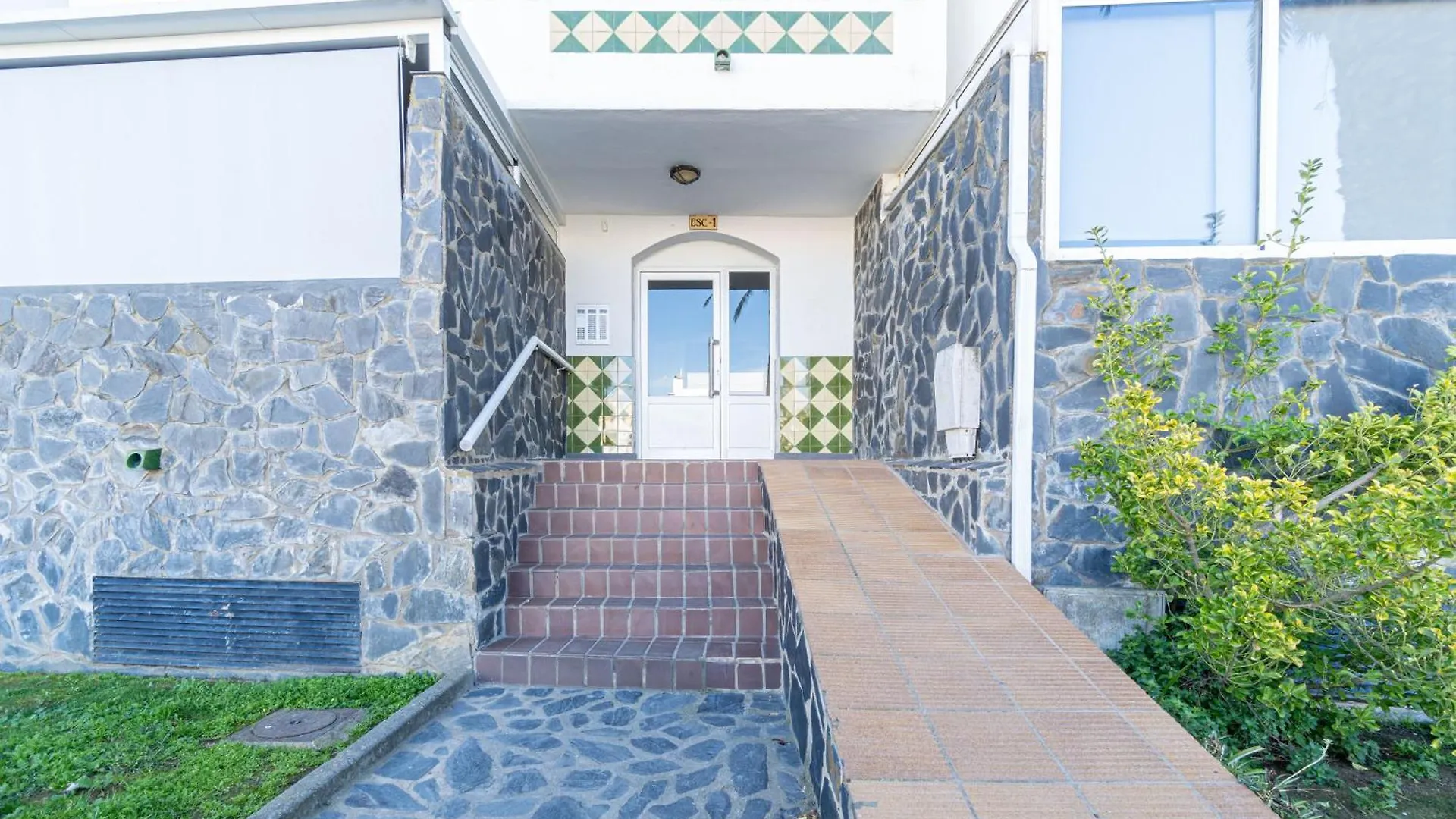 167-Apartamento En Empuriabrava Con Vistas Al Puerto- Empurialola